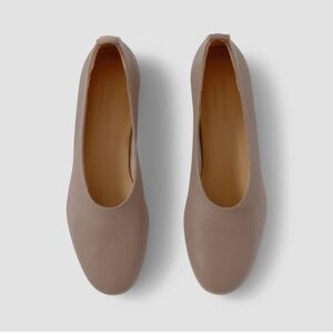 Everlane The Day Glove Leather Flat in Mocha Mousse Brown size 9.5 made in Italy
